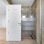 3 Bedroom Stunning In Apartament