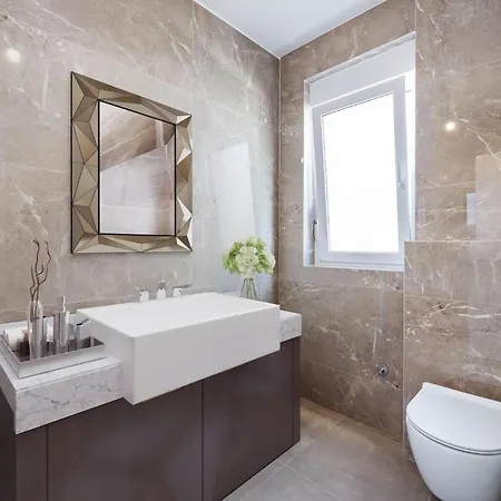 Lejlighed 3 Bedroom Stunning In *