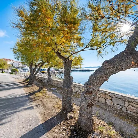 3 Bedroom Stunning In *