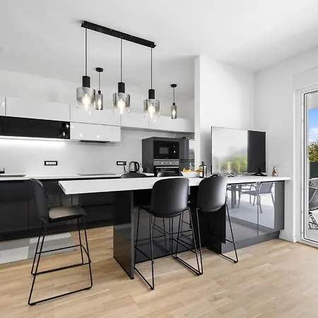 3 Bedroom Stunning In Apartman
