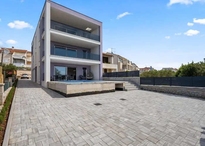 Apartman 3 Bedroom Stunning In Vodice